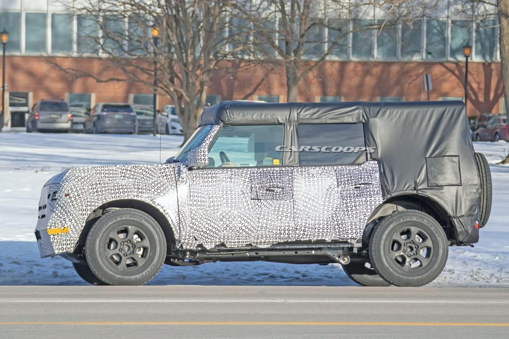 2021-Ford-Bronco-spy-shots-8-1024x683.jpg