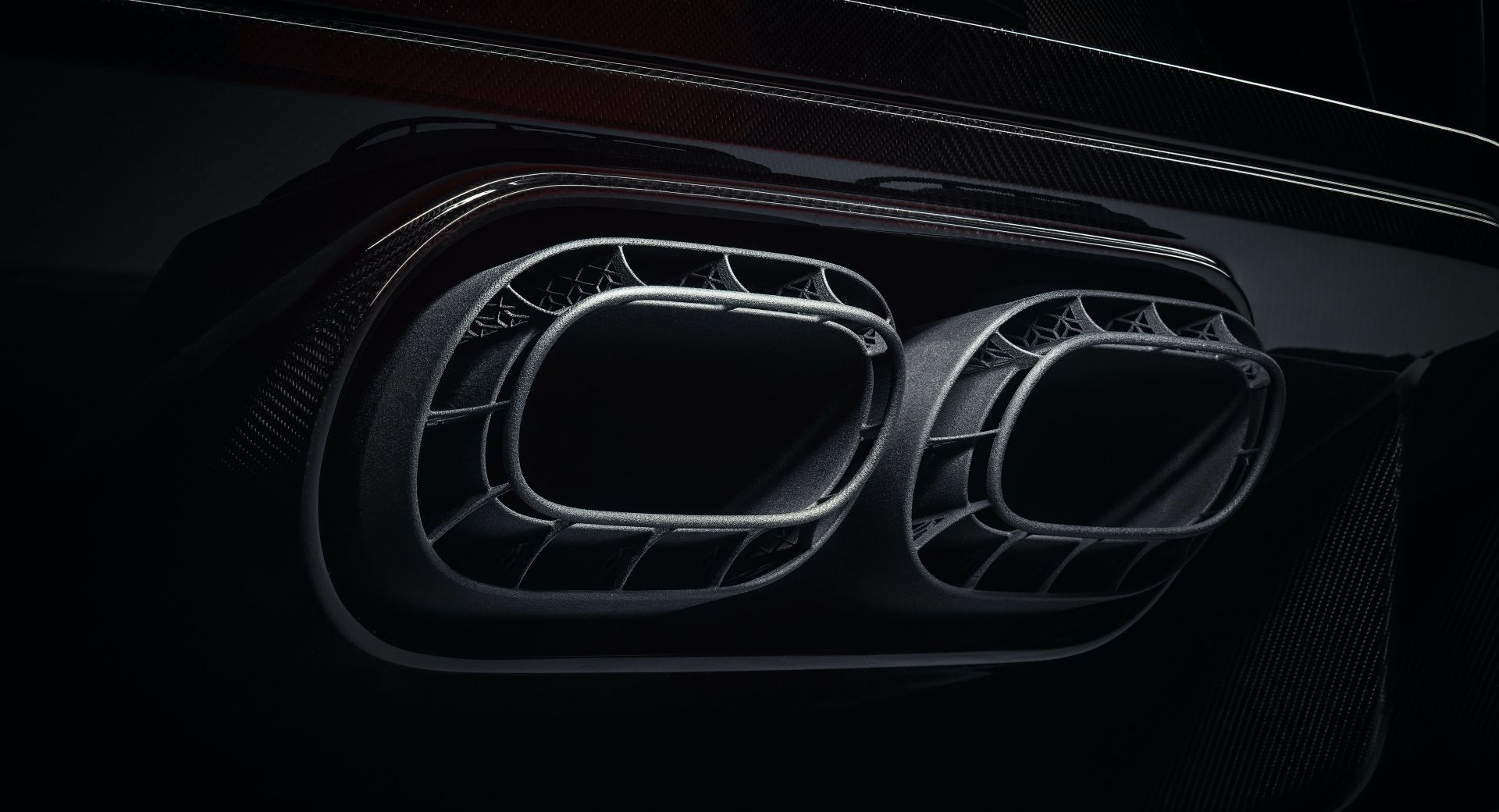 Bugatti 3D  Prints Titanium Tailpipe Trim Covers For Its 