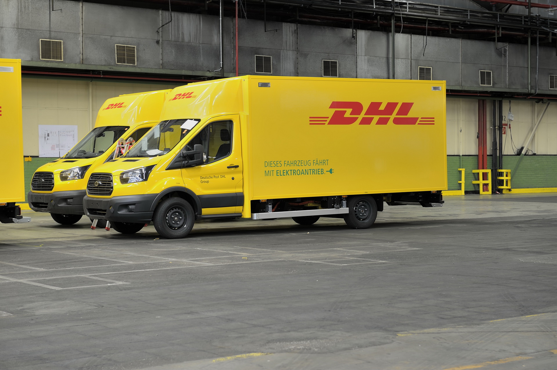 Germany’s DHL Pulls The Plug Off Electric Delivery Van Venture Carscoops