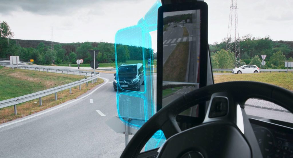  New Mercedes-Benz Actros Drops Rearview Mirrors For Cameras, Here’s How They Work