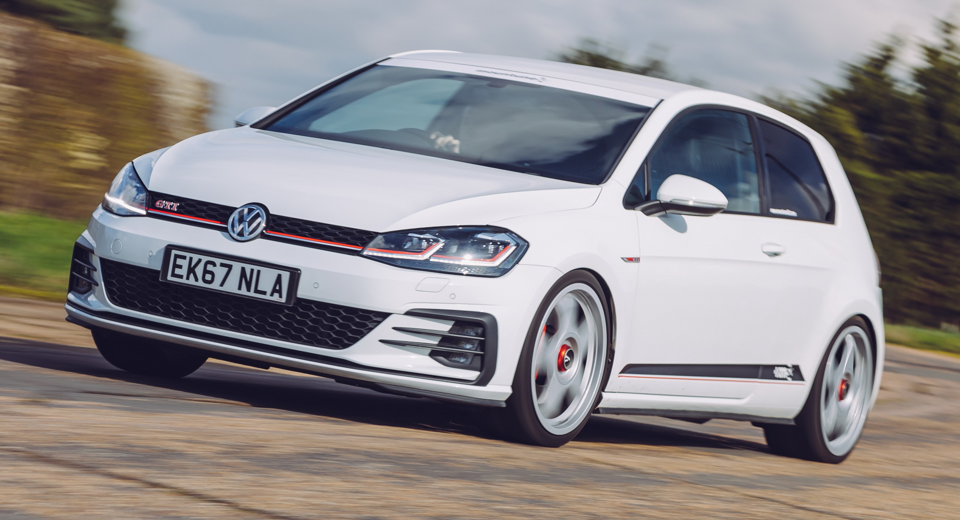 VW Golf GTI MK7 Turned Into A 380 HP Rocketship Thanks To