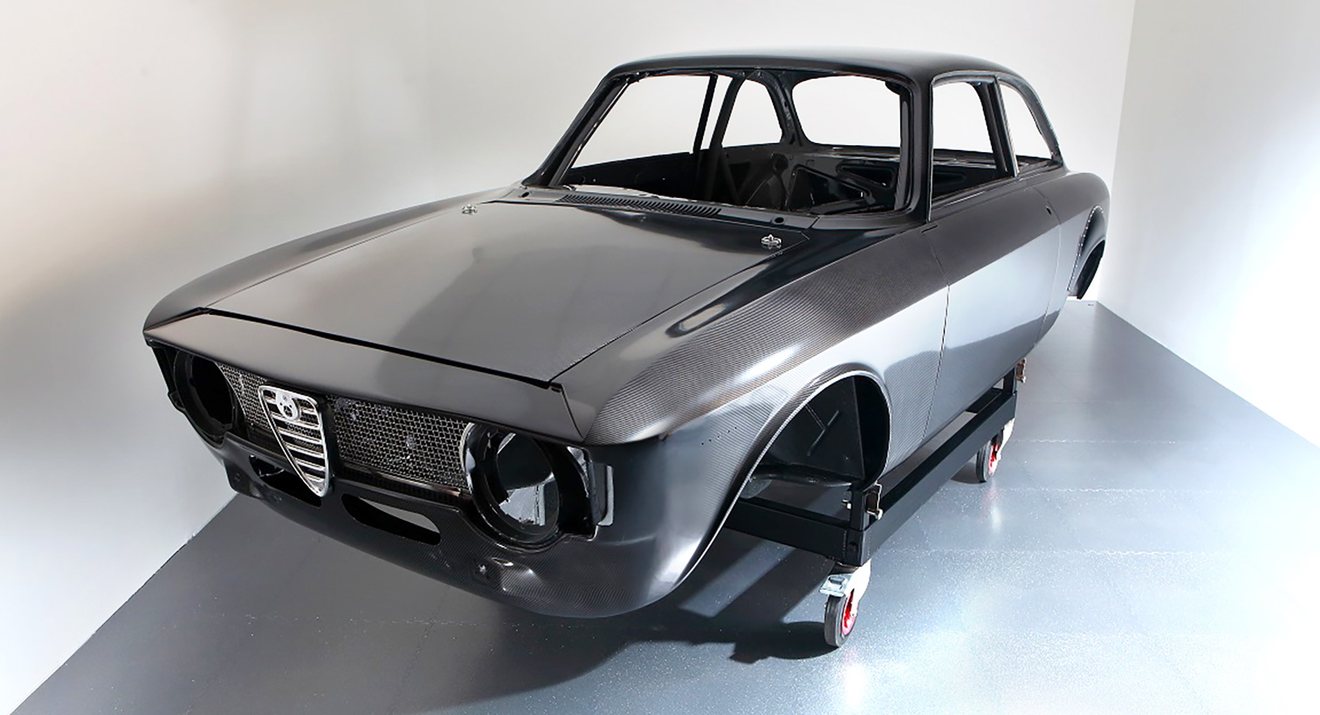 Bare Carbon Alfa Romeo Giulia From Alfaholics Is The Italian Equivalent Of A Singer 911 Carscoops