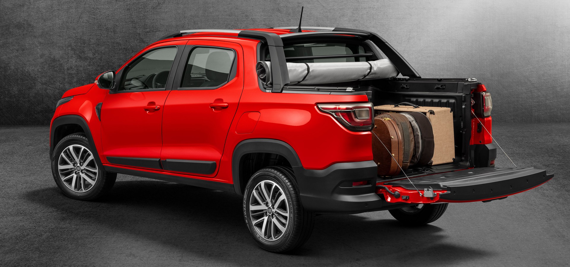 FCA's New 2021 Fiat Strada Is A Small Pickup Truck For South America ...