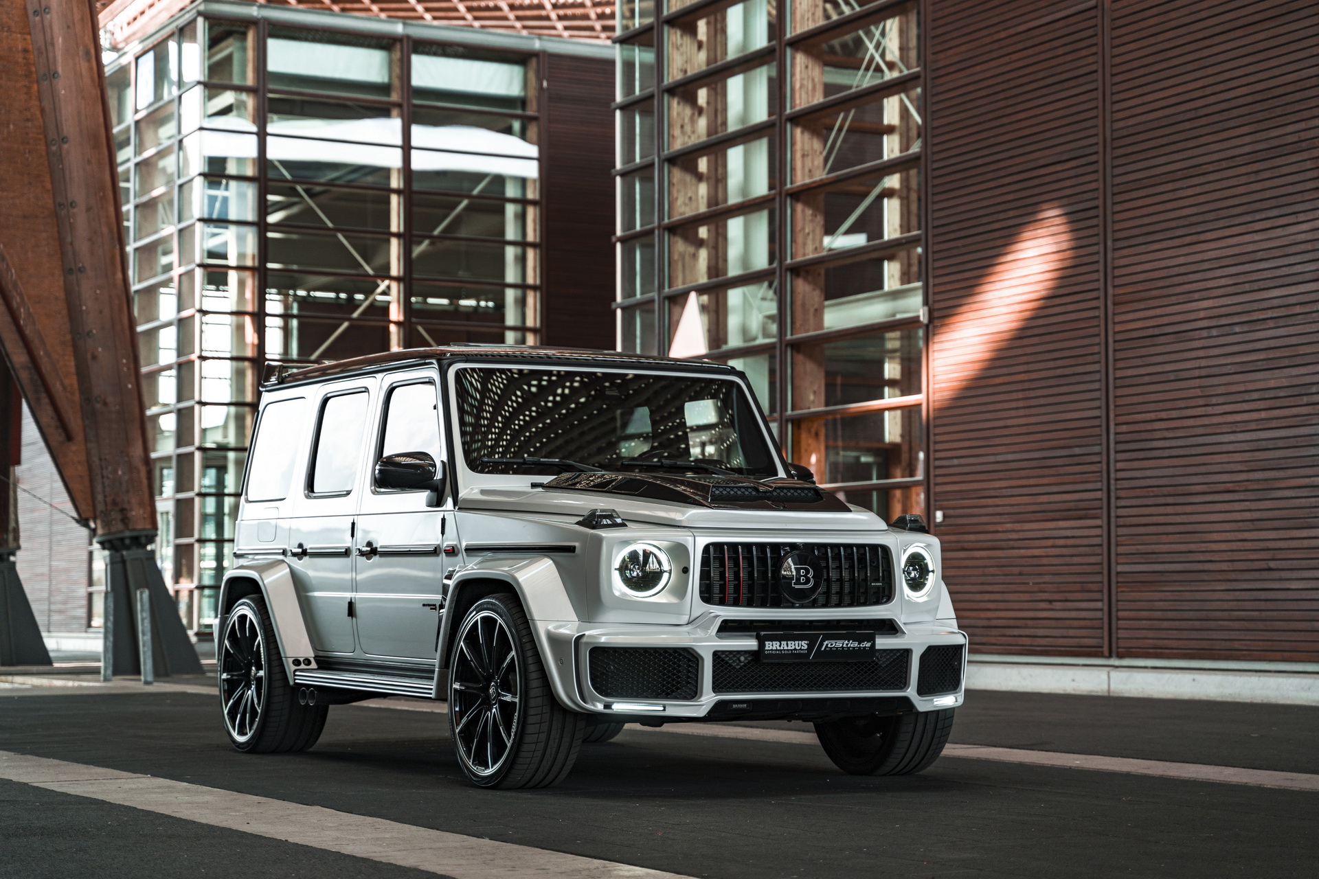 Fostla Puts Its Own Custom Touches On Brabus’ G63 AMG 700 Widestar ...