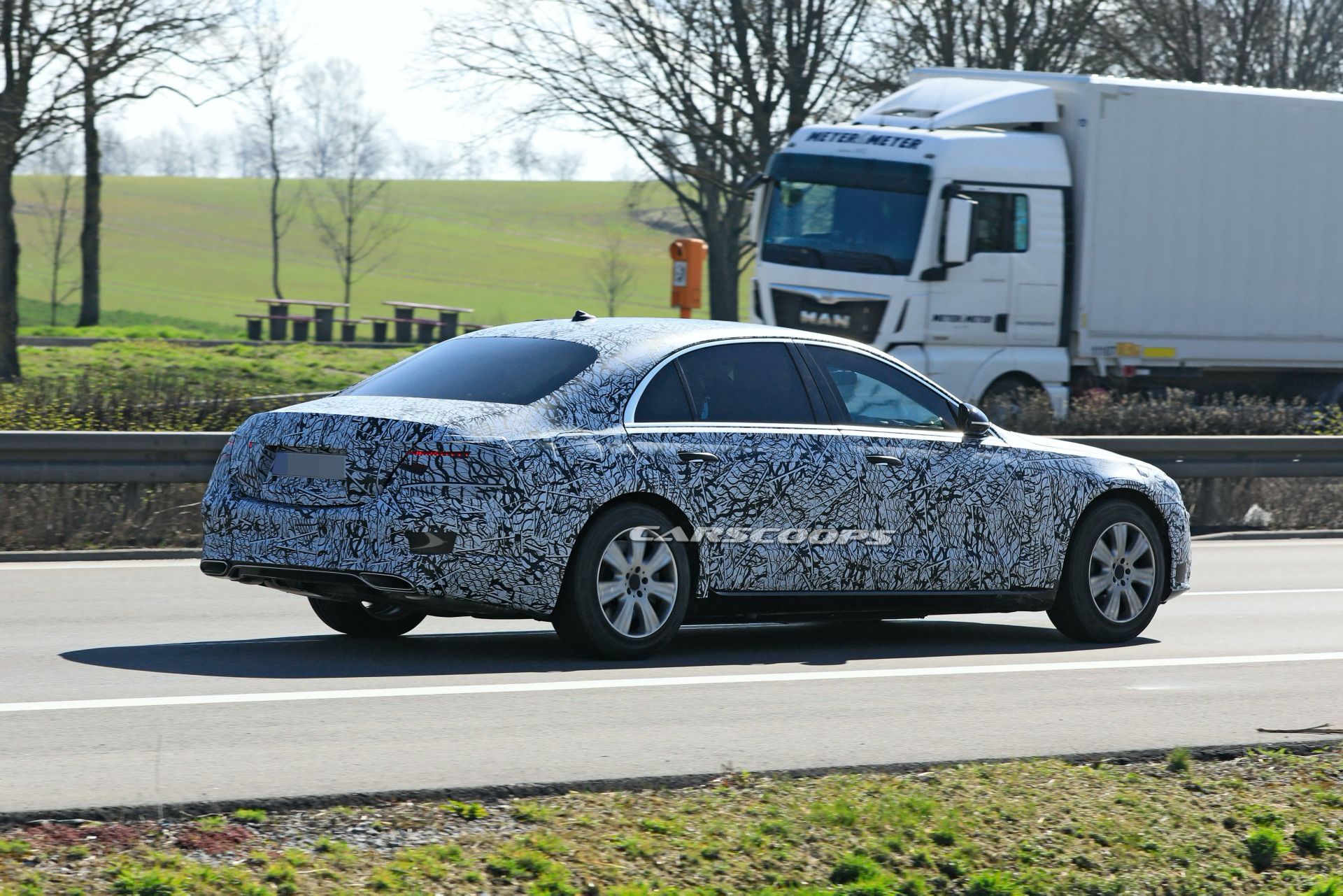 21 Mercedes Benz S Class Guard Armored Prototype Makes Its First Outing Carscoops