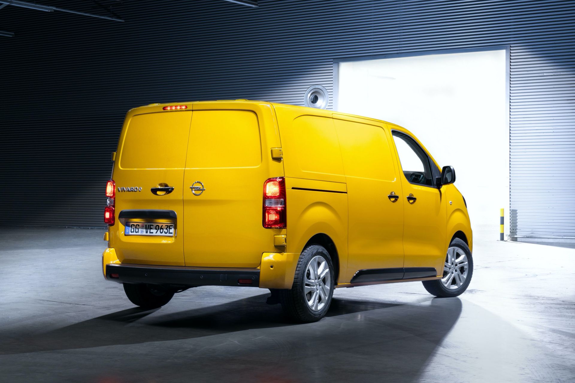 Опель фургон. Opel Vivaro 2021. Opel Vivaro van 2021. Opel Vivaro Crew van 2022. Opel Vivaro hydrogen.