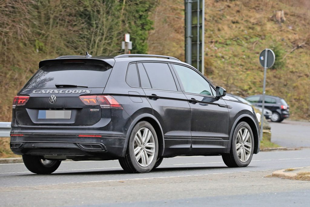 2021 VW Tiguan Drops Nearly All Camouflage And Shows Off Its Sportier ...