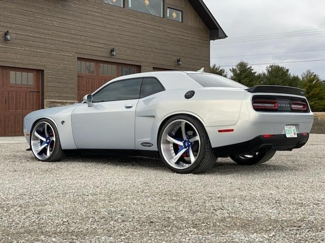 Go Super Wide With SEMA Dodge Challenger SRT Hellcat Boasting Massive ...