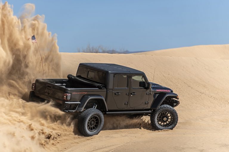 Hennessey’s Maximus ‘1000’ Jeep Gladiator Hellcat Kicks Up Sand During ...