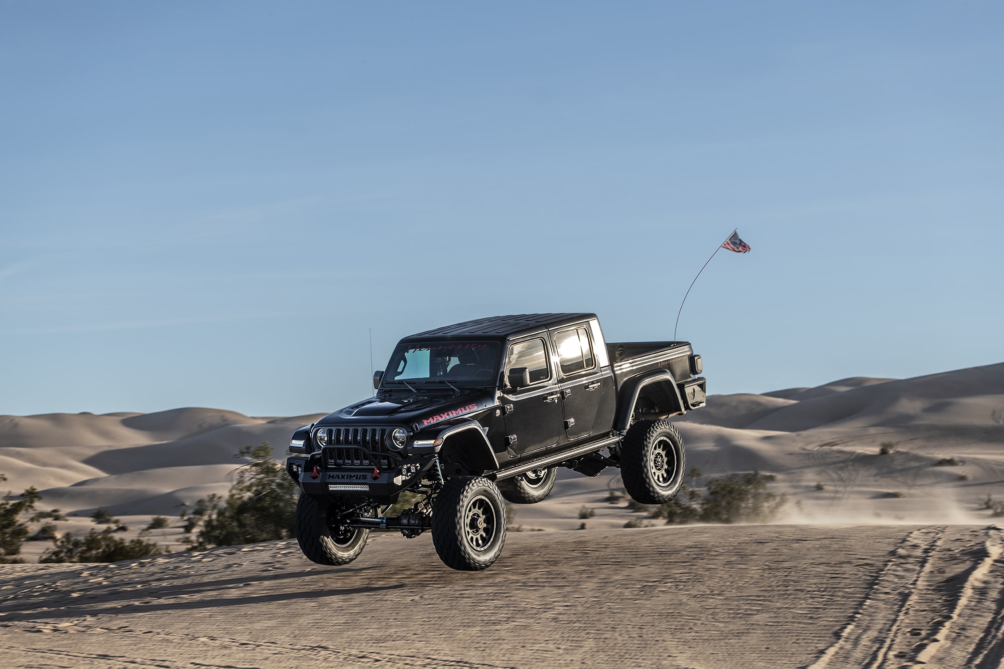 Hennessey’s Maximus ‘1000’ Jeep Gladiator Hellcat Kicks Up Sand During ...