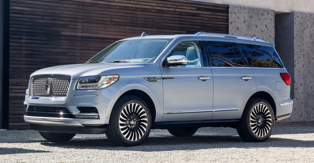 XXL Luxury SUV: BMW X7 Vs. Cadillac Escalade Vs. Lincoln Navigator Vs ...