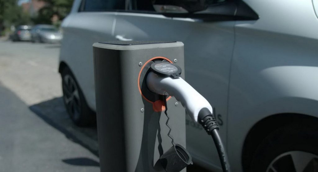  Pop-Up EV Charging Points Could Be The Next Big Thing In Urban Mobility