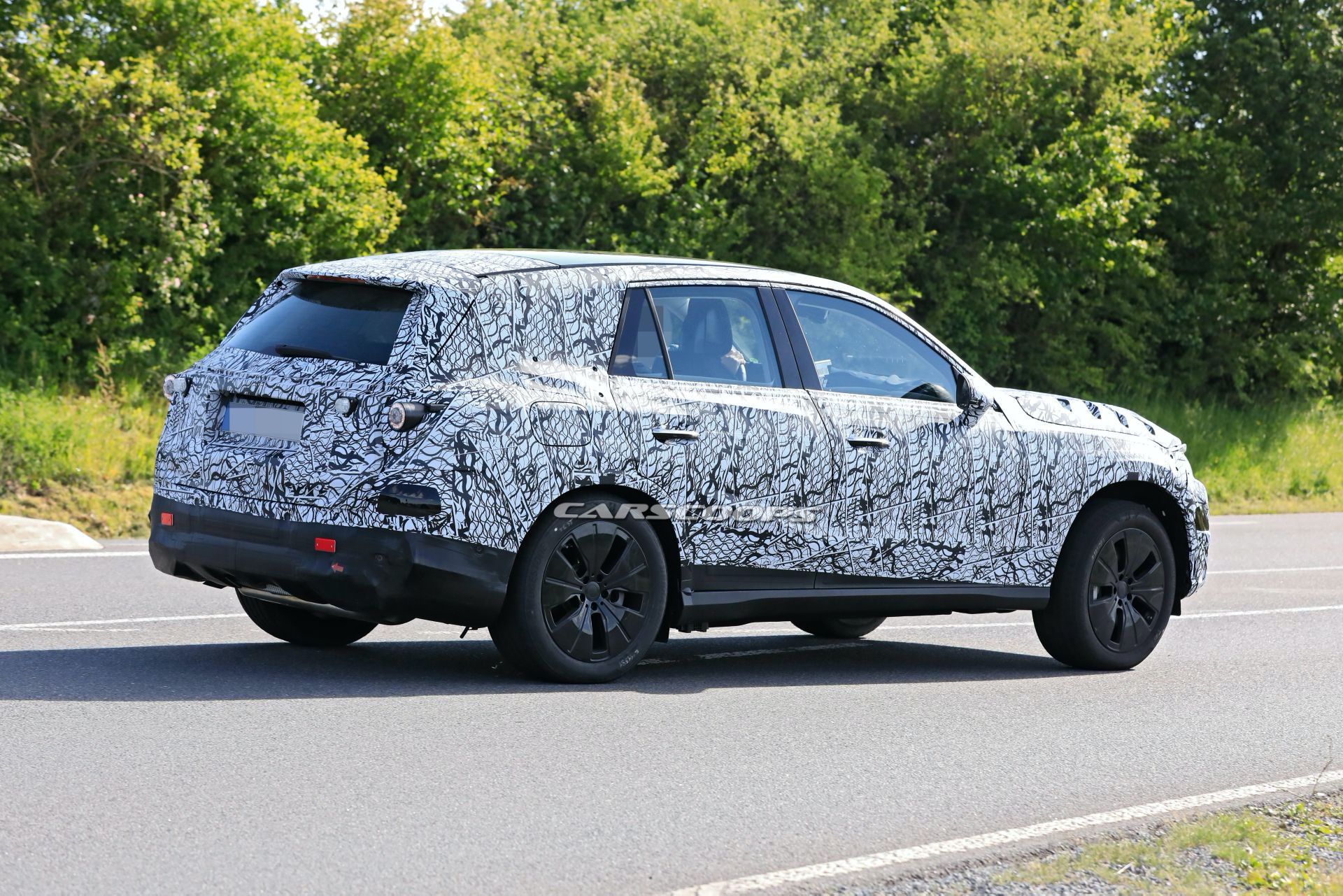 All New 22 Mercedes Glc Looks Longer And Flatter In First Spy Shots Carscoops