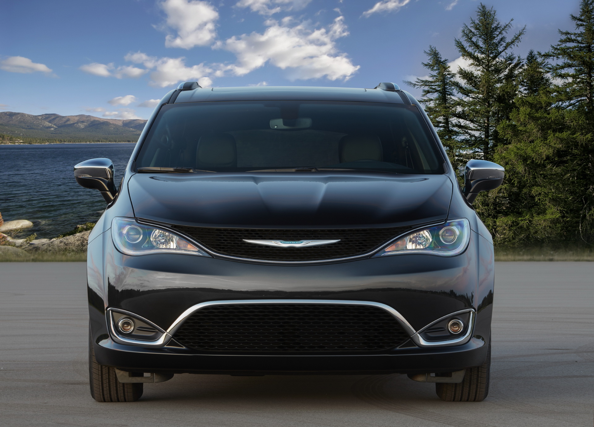 Chrysler Recommends Pacifica Hybrid Owners Not To Park Near Other Cars Or  In Garages Due To Fire Risk | Carscoops