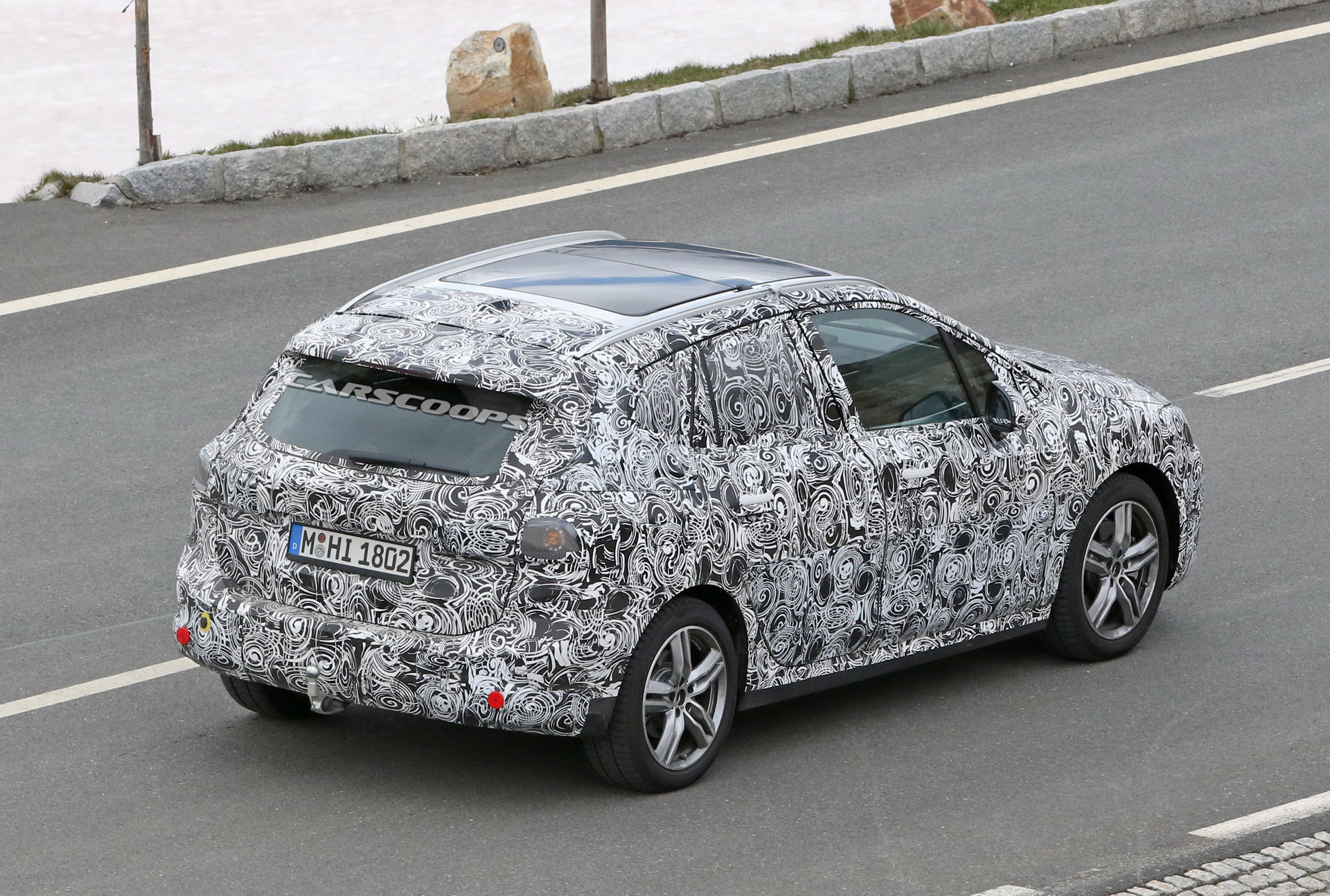 2021 bmw 2series active tourer minivan shows huge curved