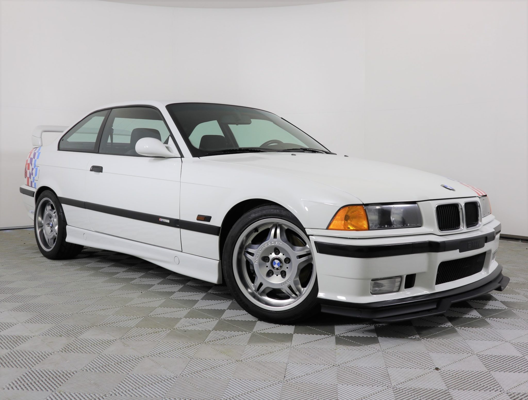 Lovely 1995 Bmw M3 Lightweight Is Already A Classic Carscoops