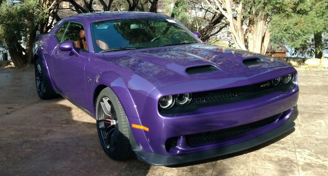 this dodge challenger hellcat redeye s paintjob is fittingly named plum crazy carscoops this dodge challenger hellcat redeye s
