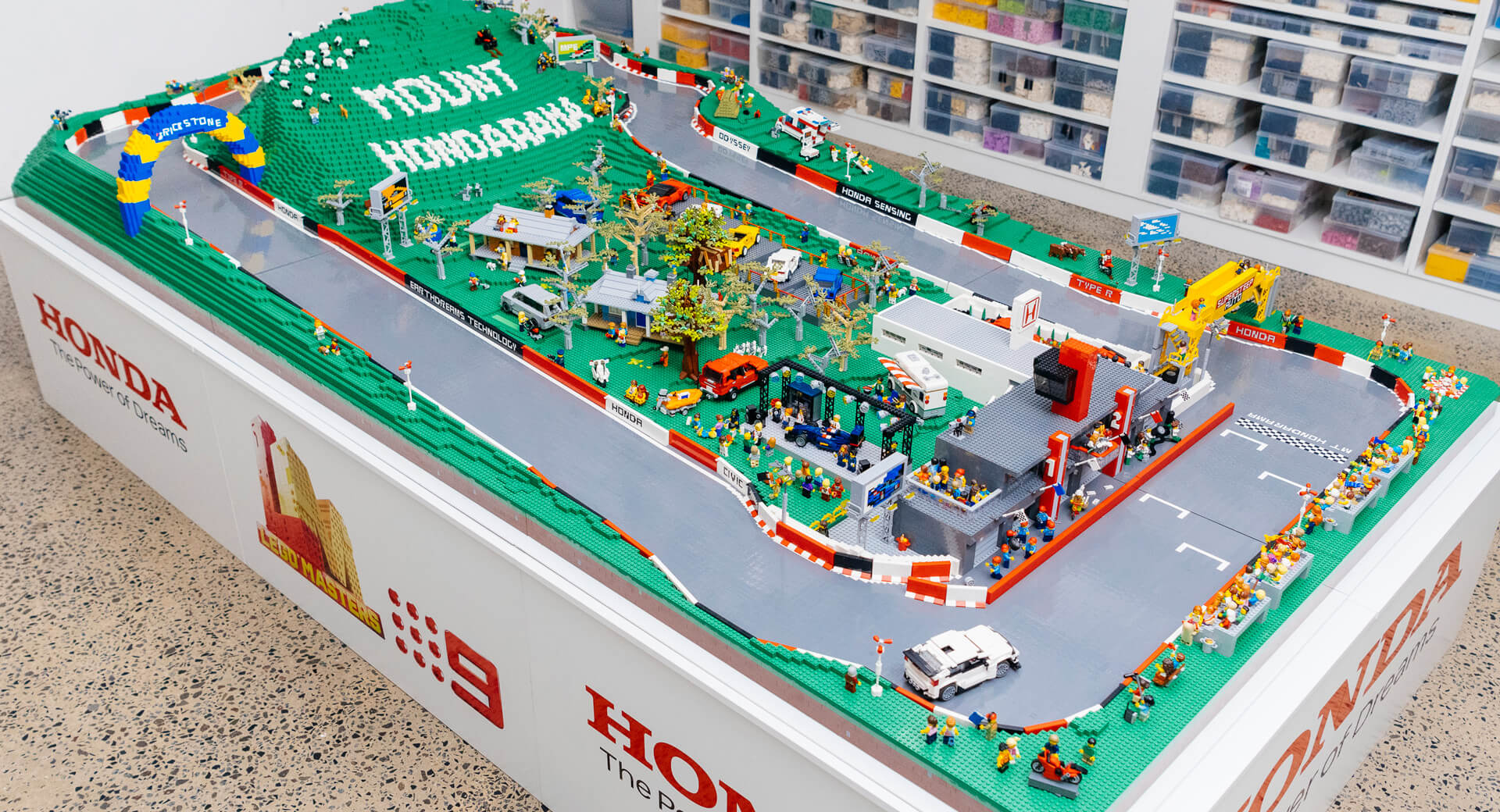 LEGO: Australia's Mount Panorama Circuit Recreated Using 150,000 With A Honda Twist | Carscoops