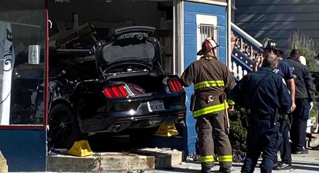  Ford Mustang Driver Gets Confused At Four-Way Stop, Crashes Into House