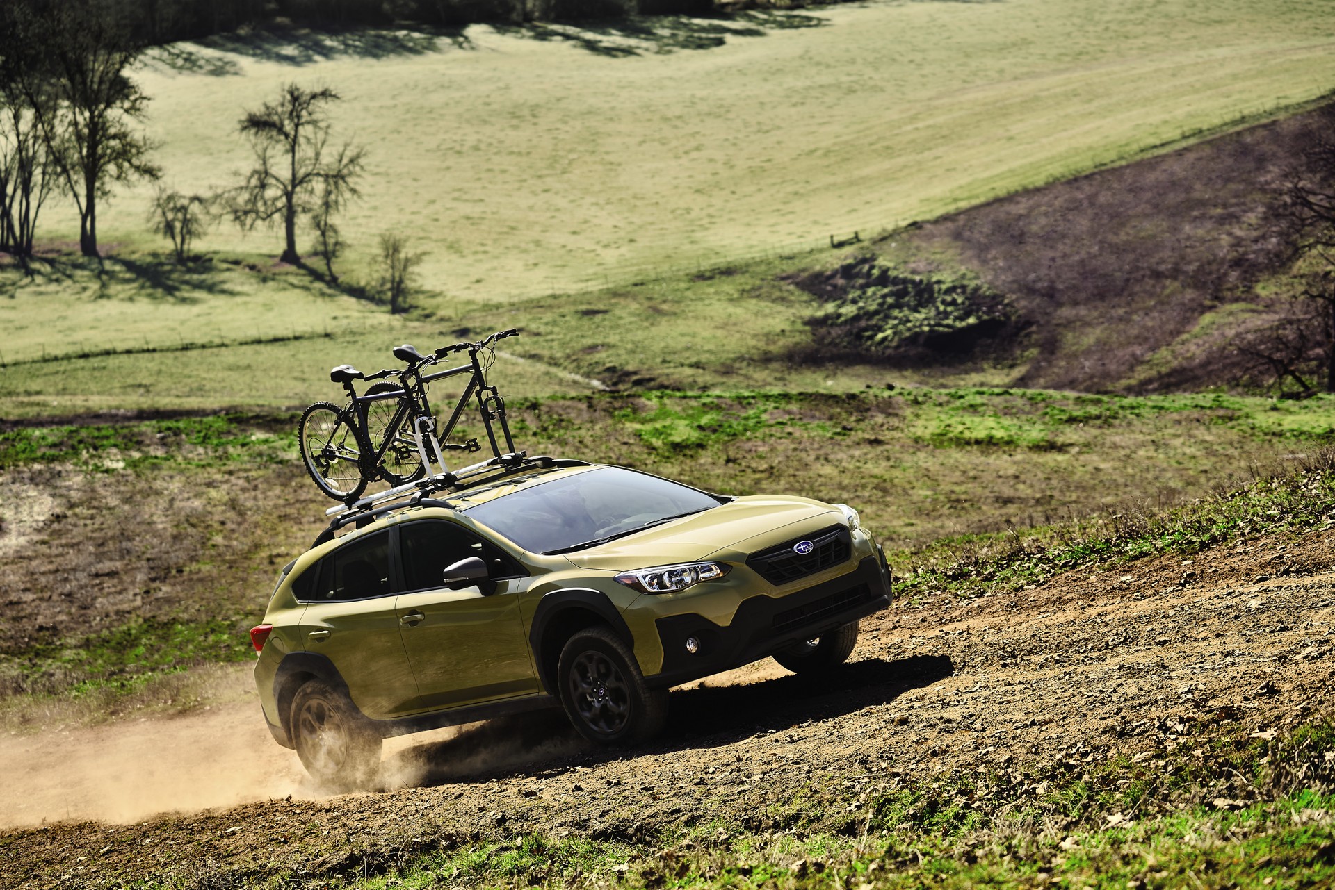 2021 subaru crosstrek gets new looks more power and higher prices carscoops 2021 subaru crosstrek gets new looks