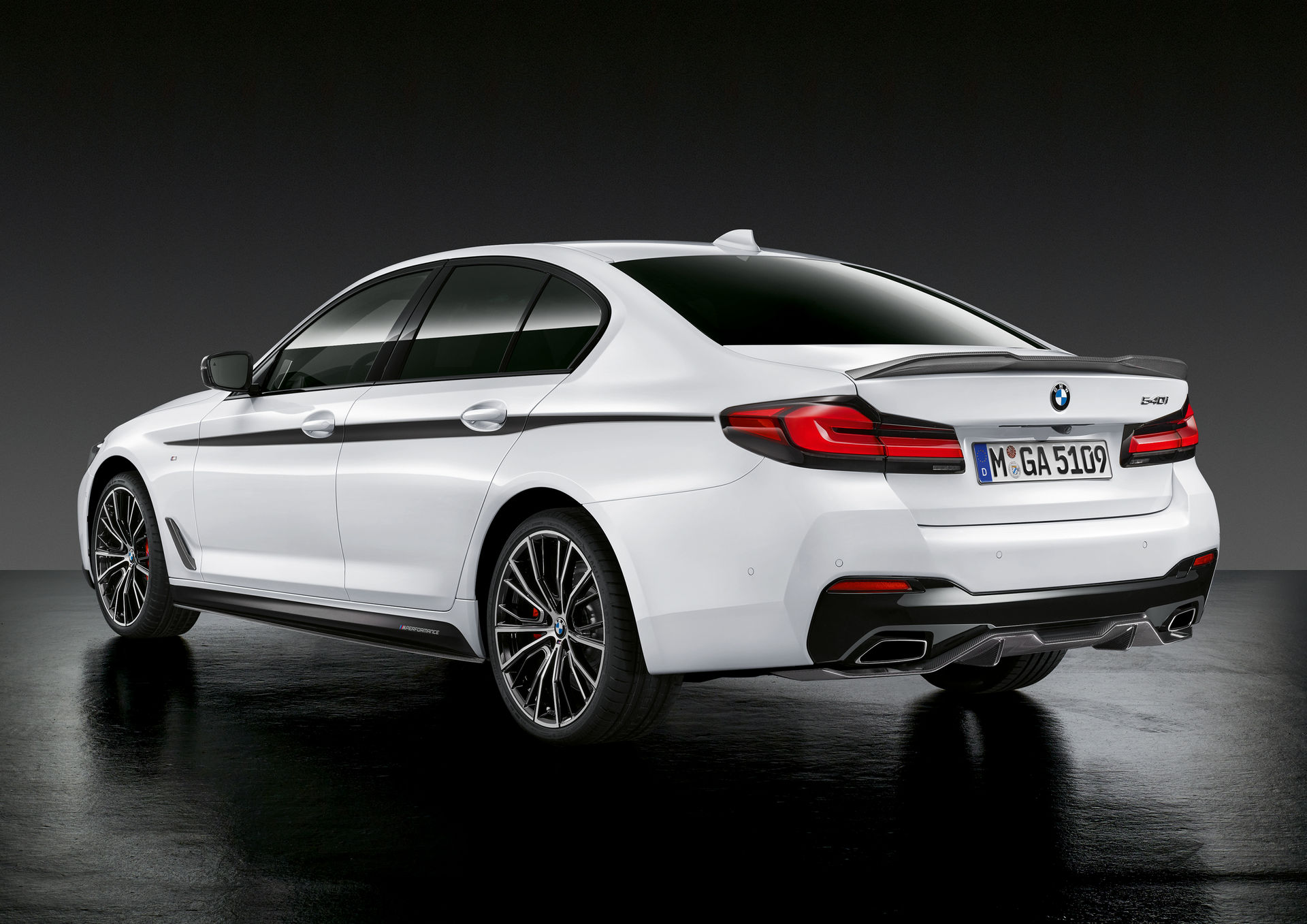 BMW Unveils M Performance Parts For New 5-Series, M5, And M5 ...