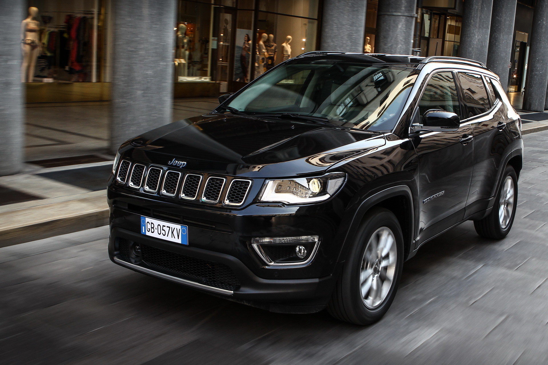 Jeep Details Compass And Renegade 4Xe PHEVs For Their European Launch ...