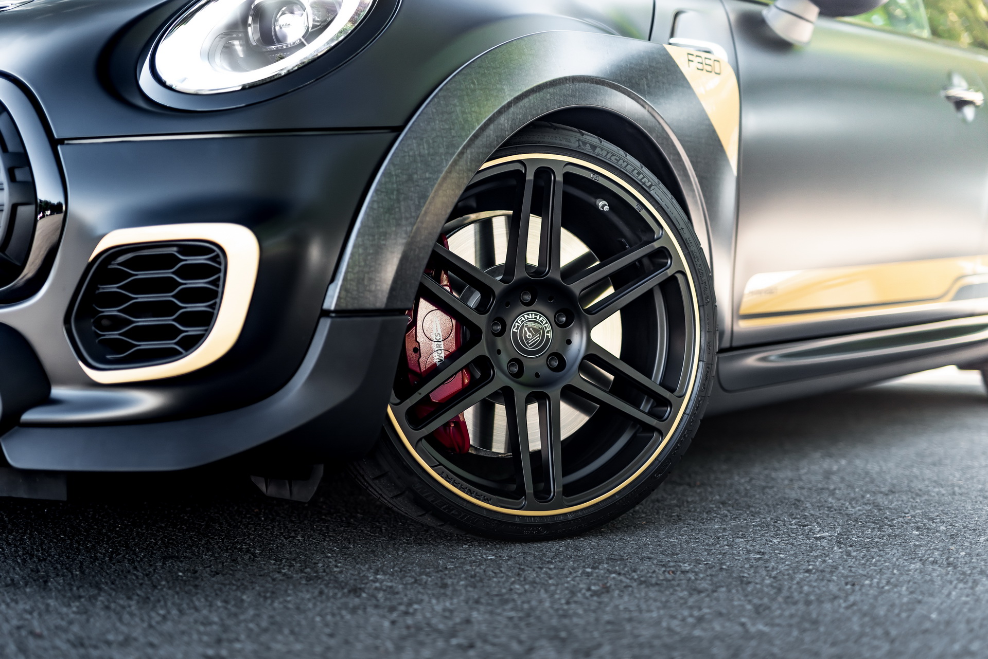 Manhart Turns The Mini Jcw Gp Into The Gp3 F350 Gives It 350ps And New Looks Carscoops