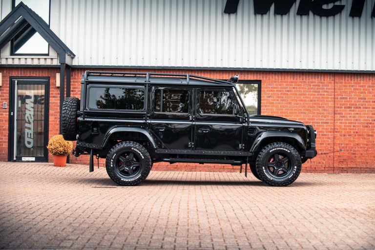 Twisted’s $250,000 Land Rover Defender LT1 V8 Restomod Coming To The U ...