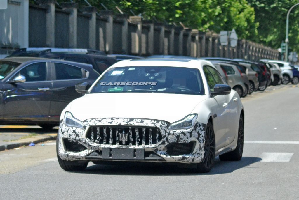 2021 Maserati Quattroporte Looks Almost Ready To Show Us Its Cards ...