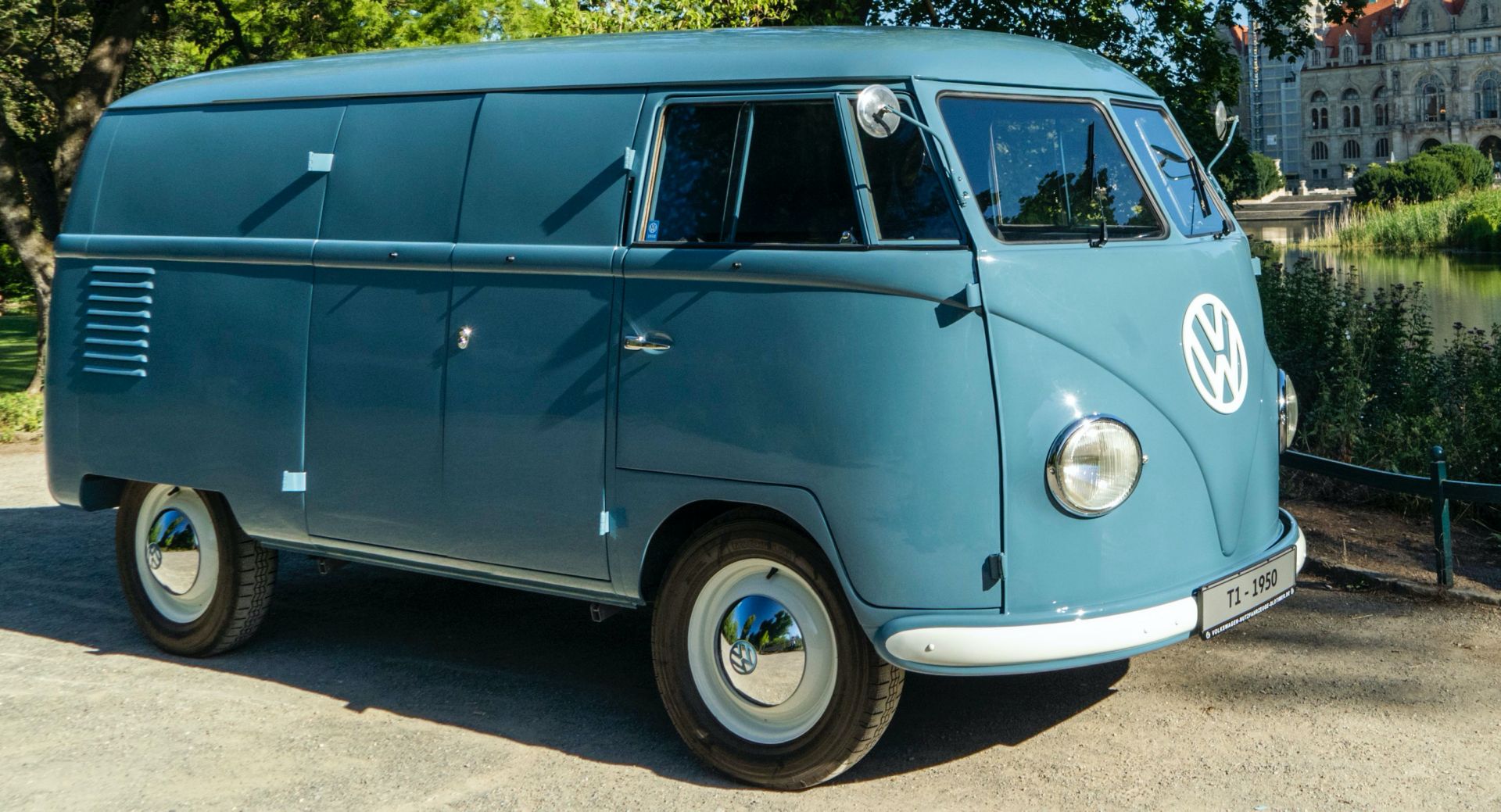 tumor Verdachte gebouw 1950 VW Transporter T1 'Sofie' Is The Oldest Known Example In Existence |  Carscoops