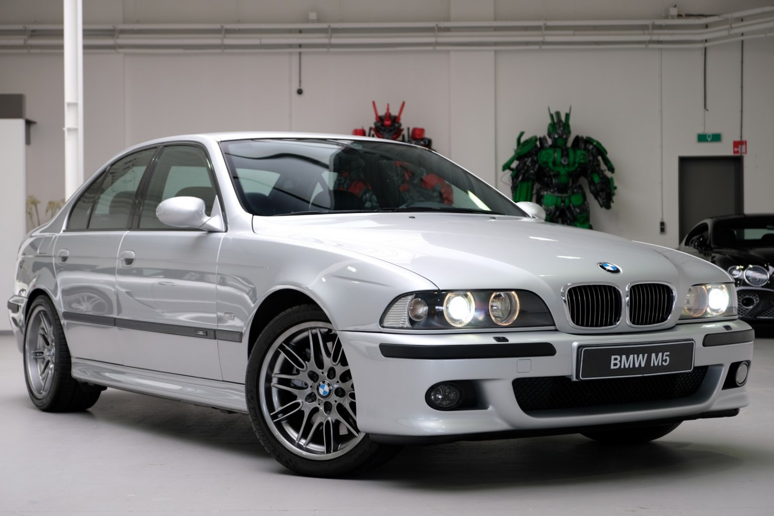 BMW m5 e39 2003