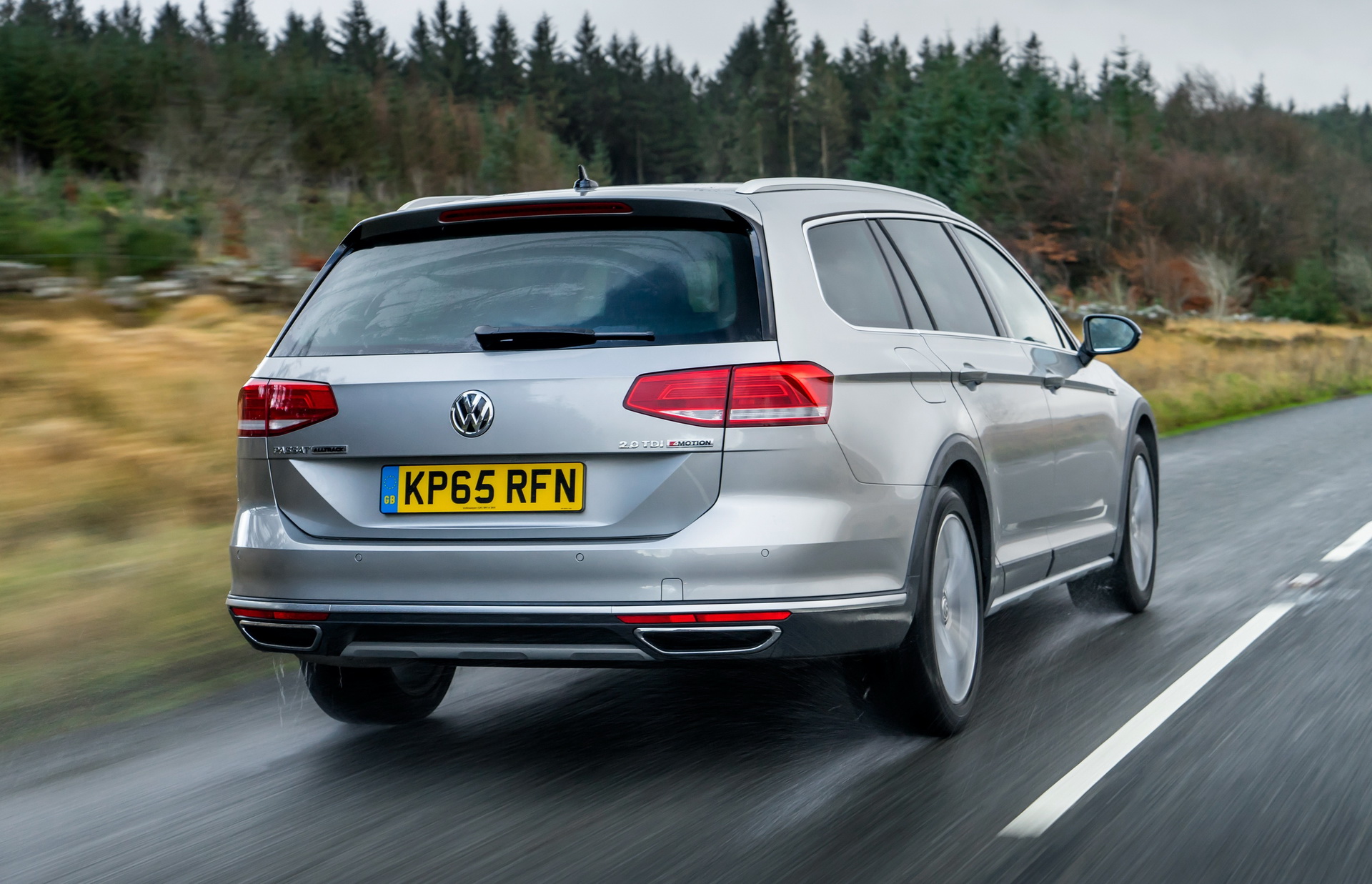 VW Passat Alltrack Dropped From The UK As Buyers Flock To SUVs | Carscoops