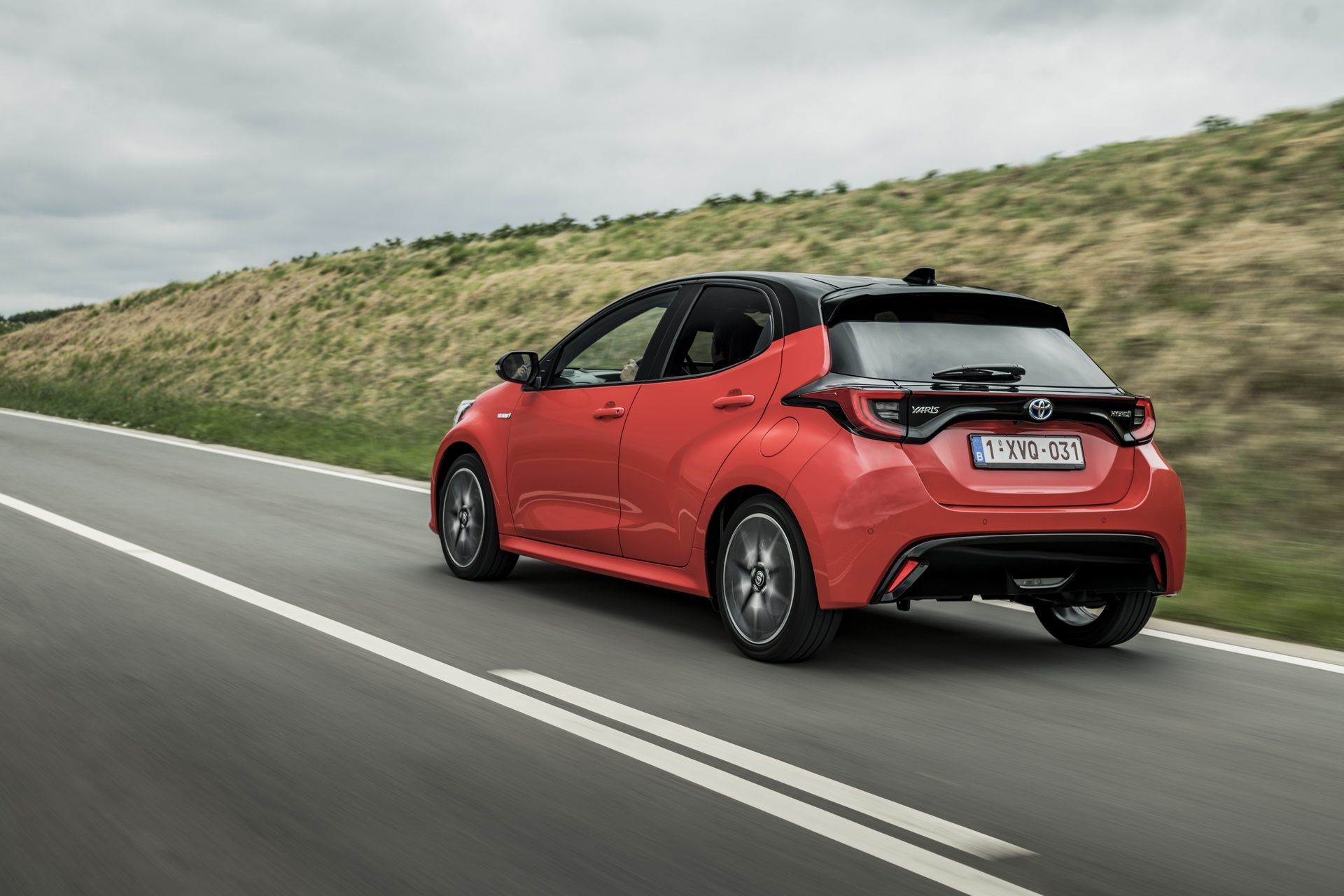 2020 Toyota Yaris Launched In Europe With New 114 HP Hybrid Powertrain ...