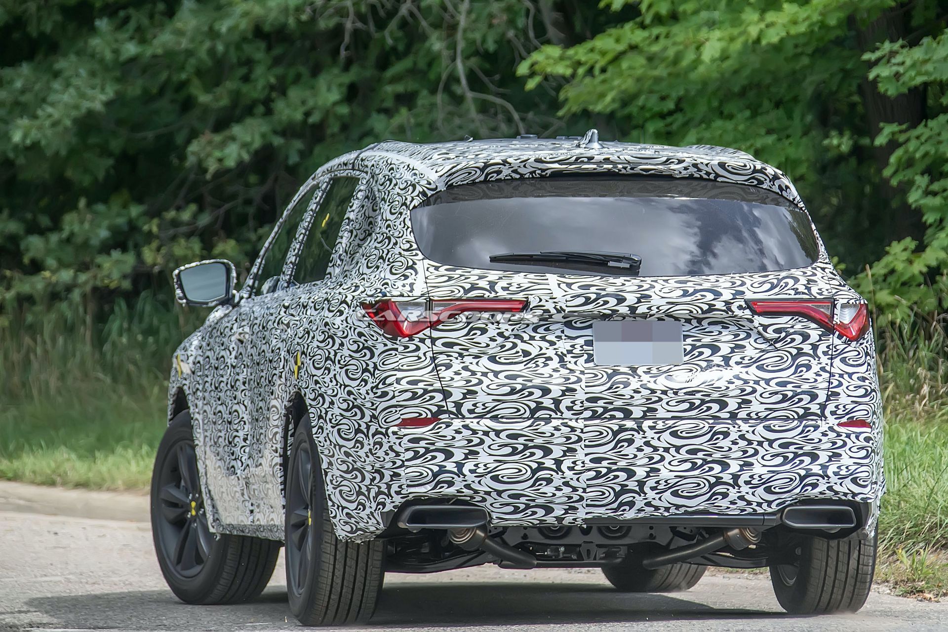 2021 acura mdx switches to more revealing camouflage ahead