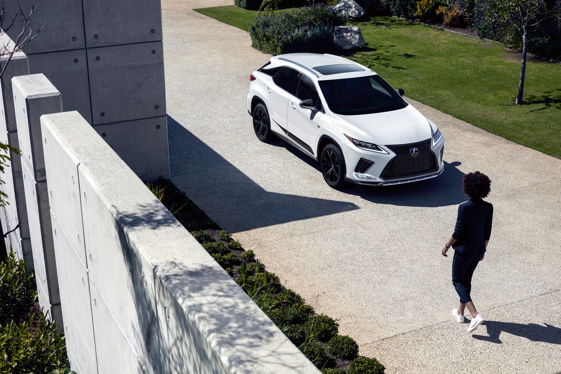 The 21 Lexus Rx Joins The Black Line Crowd With Unique Styling Cues Carscoops