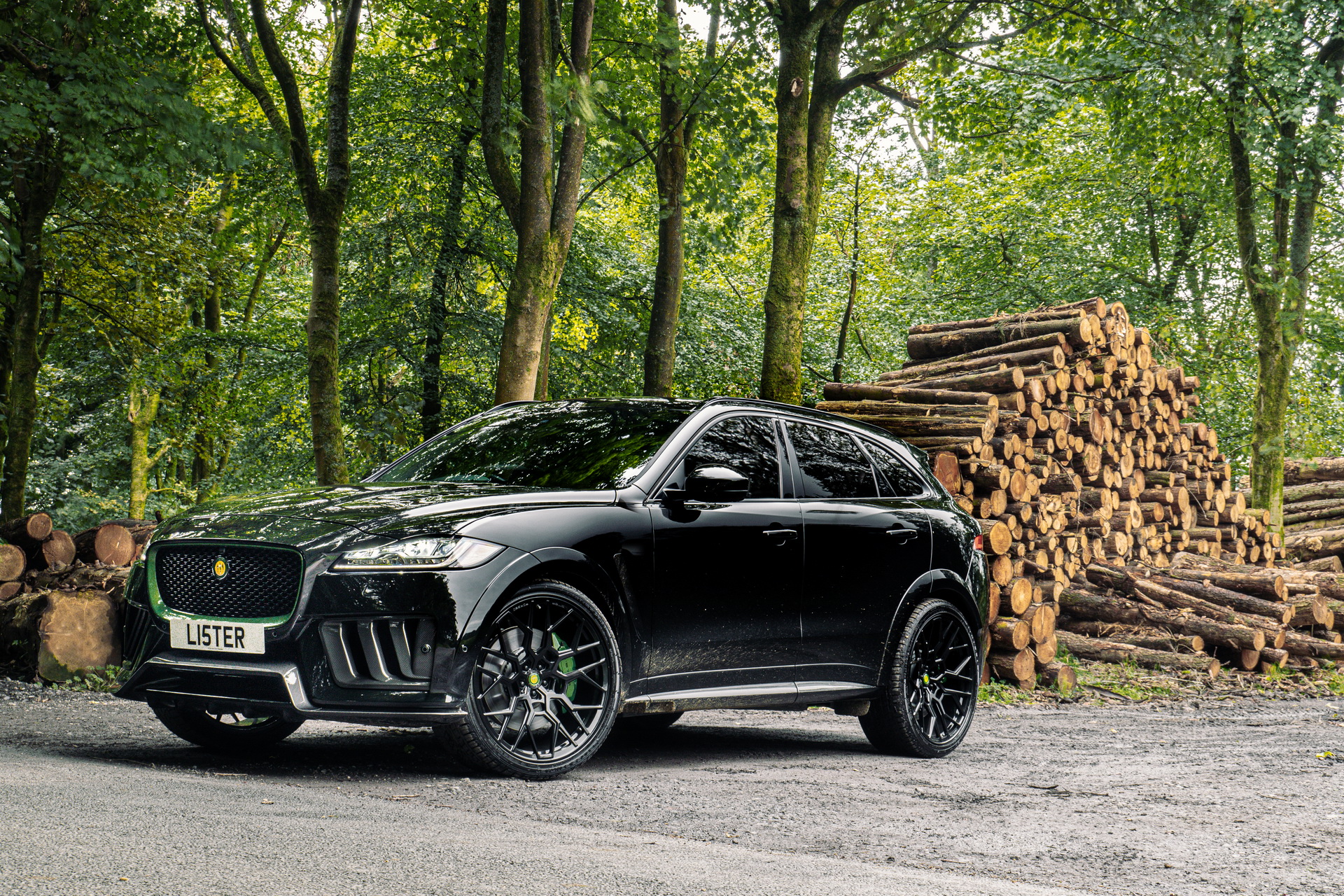 New 21 Lister Stealth Is A Tuned Jaguar F Pace Svr With A Devilish 666 Hp Carscoops