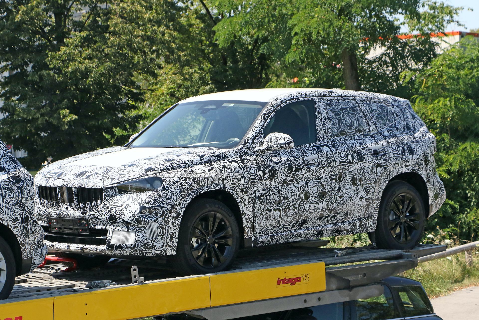 Next-Gen 2023 BMW X1 Spotted Again, Appears Ready To Start ...