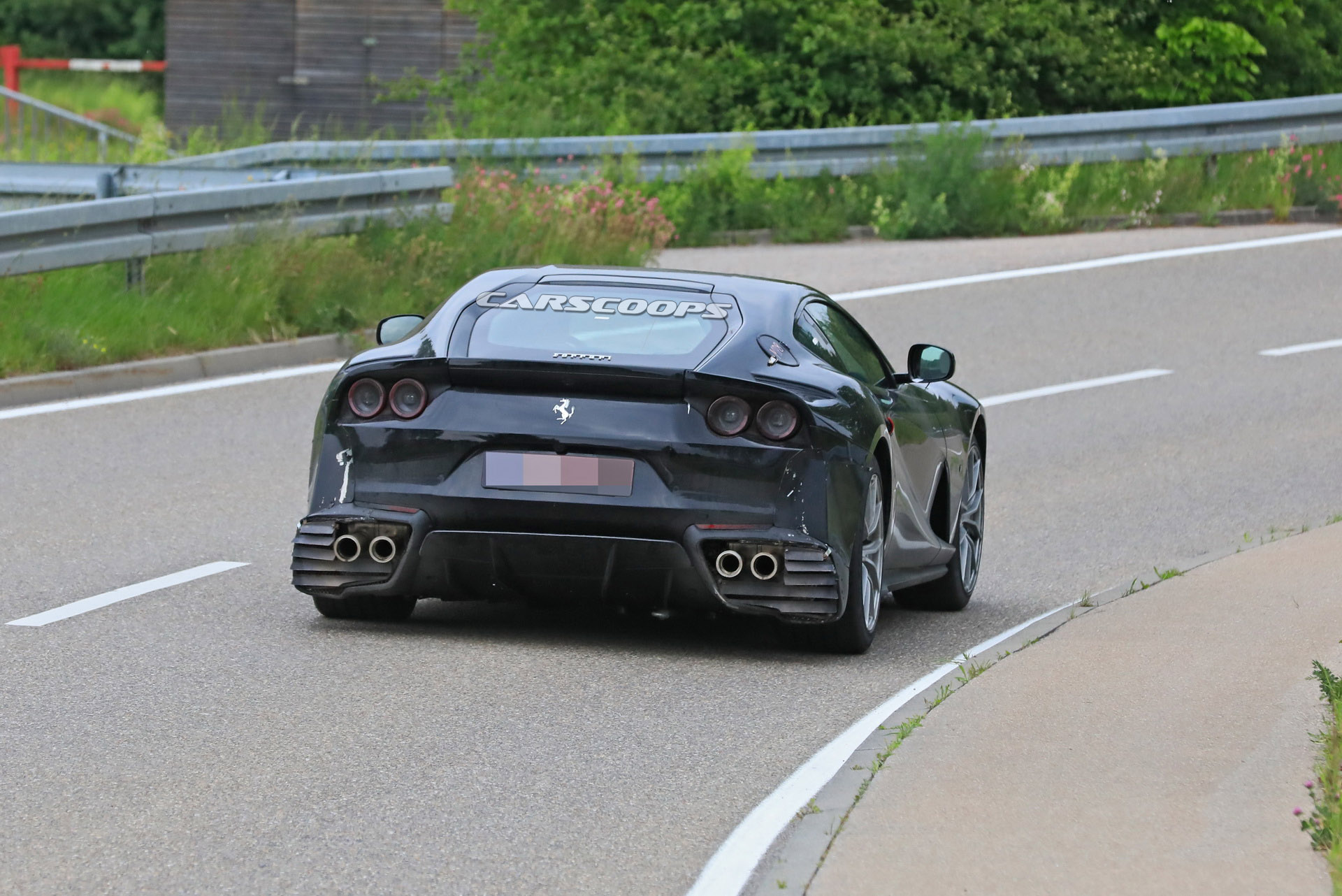 ferrari gto 812