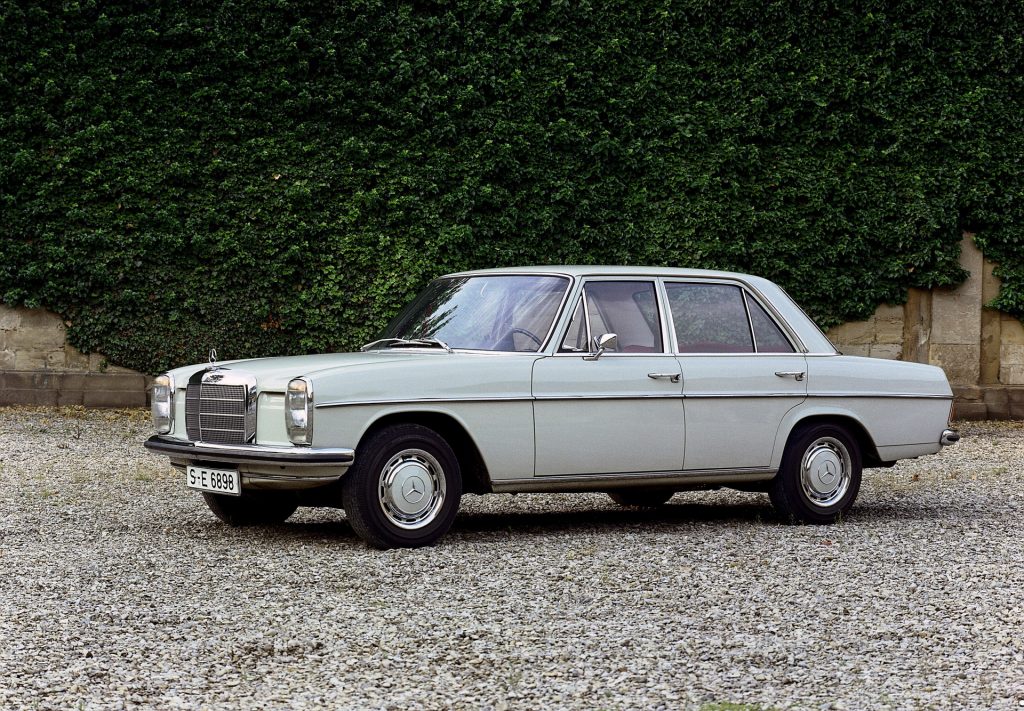 Mercedes-Benz E-Class History From 1926 To 2020: The Tale Of The ...