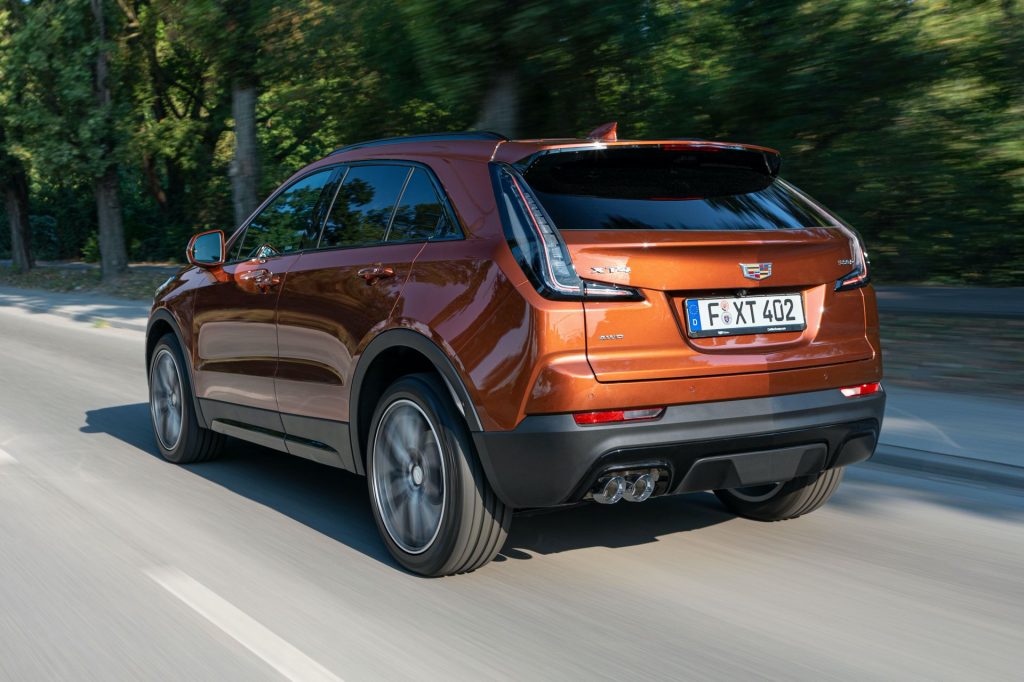 Cadillac Xt4 Makes European Debut With Exclusive 172 Hp Diesel Carscoops