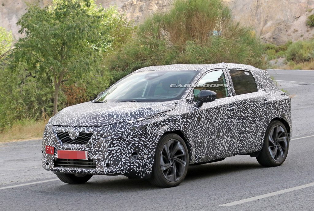 New Nissan Qashqai / Rogue Sport Spied Inside And Out, Will Feature A ...