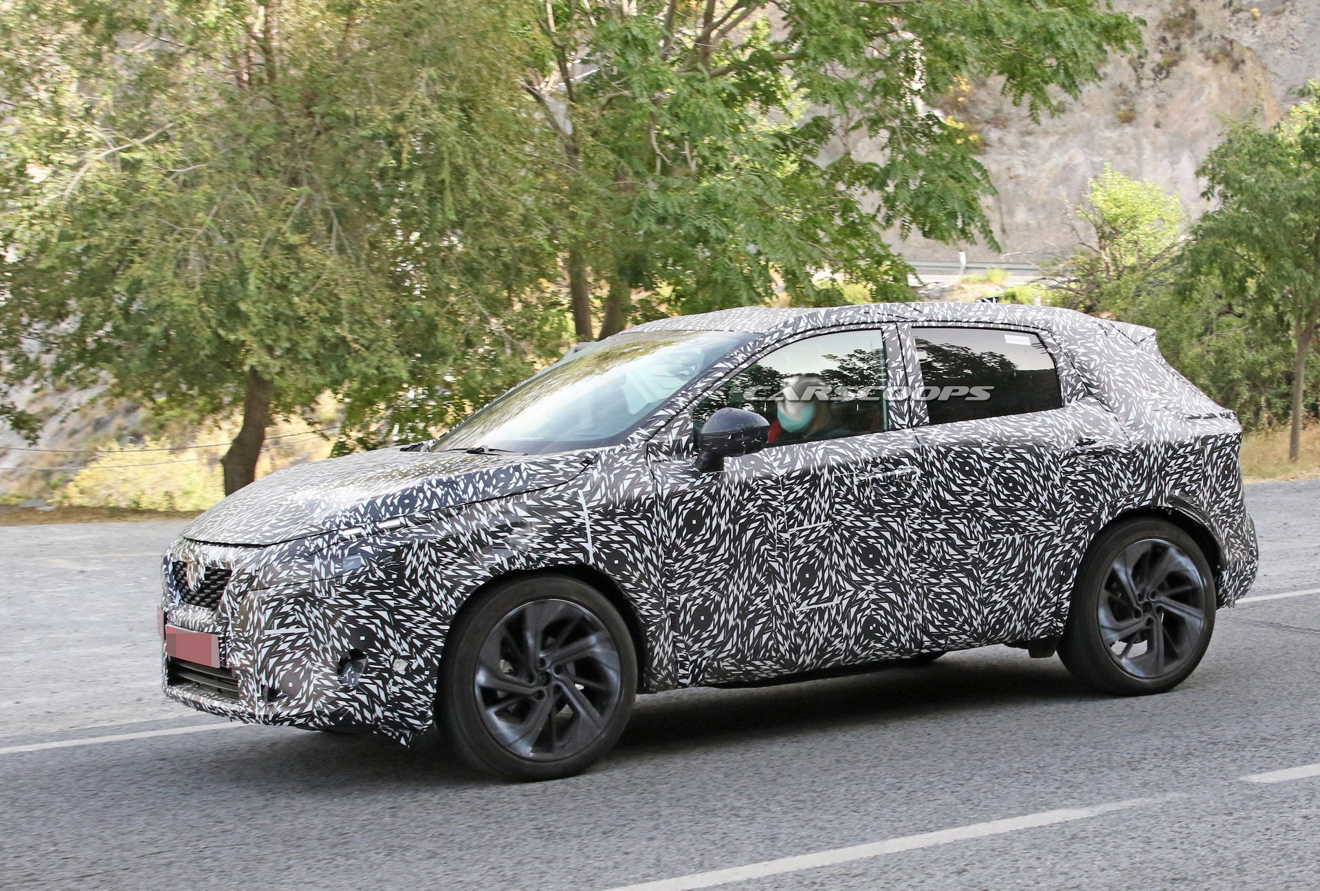 New Nissan Qashqai / Rogue Sport Spied Inside And Out, Will Feature A ...