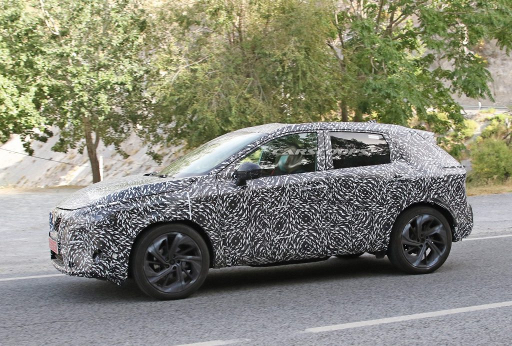 New Nissan Qashqai / Rogue Sport Spied Inside And Out, Will Feature A ...