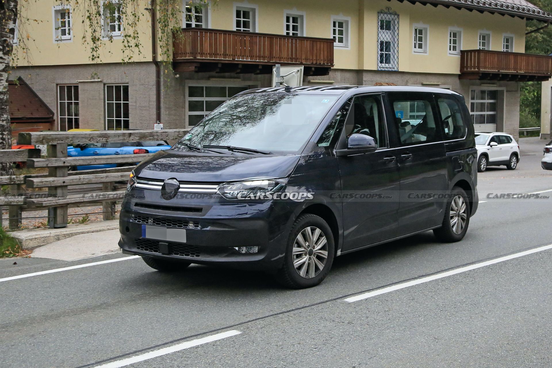 21 Vw T7 Multivan Reveals Golf Sourced Digital Dash For The First Time Carscoops