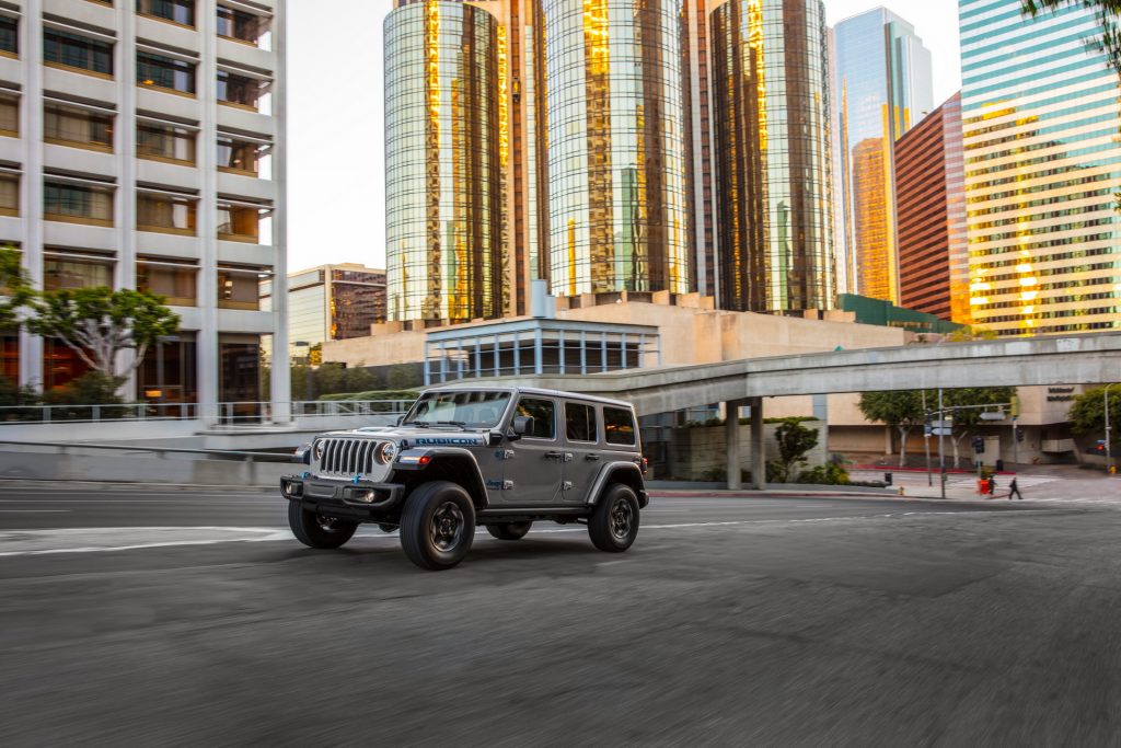 2021 Jeep Wrangler 4xe Plug-in Hybrid Enters Production In Ohio | Carscoops