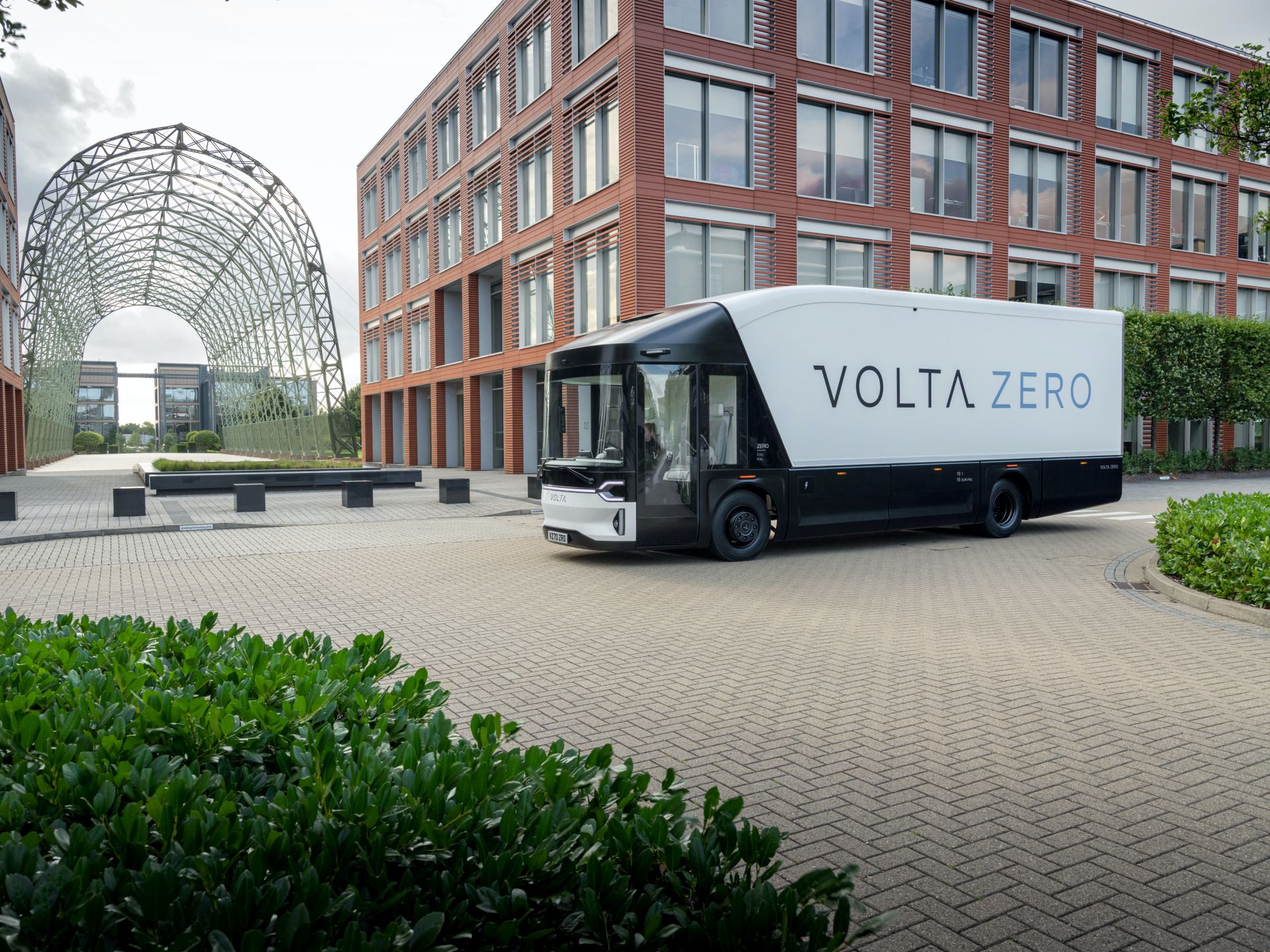 Volta Zero Is A 16Tonne Electric Truck With A Central Driving Position