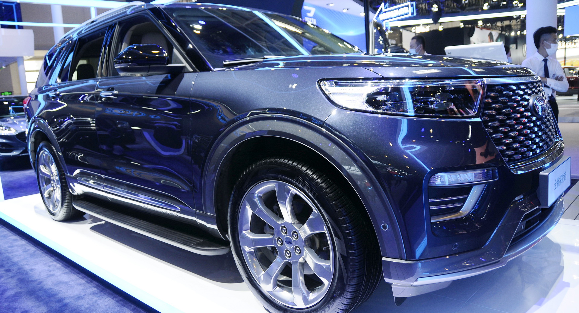 China Spec Ford Explorer More Imposing Than The U S Version Carscoops