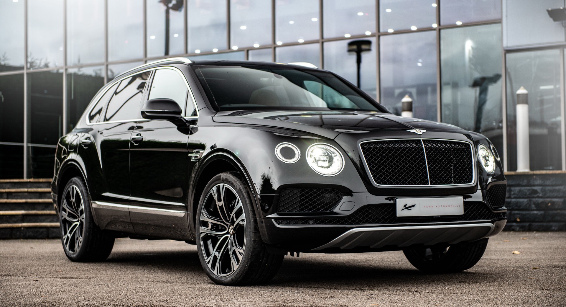 Project Kahn Will Sell You This Lightly-Modded Bentley Bentayga For £ ...