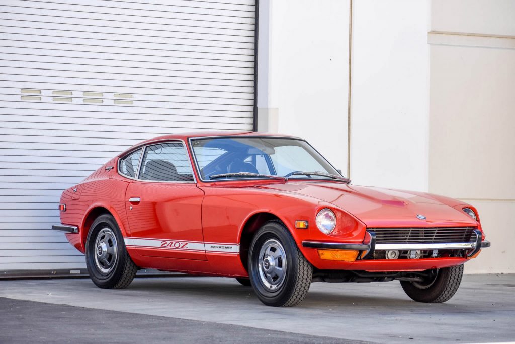 Low-Mileage, Fully Restored 1971 Datsun 240Z Goes For Six Figures ...