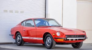 Low Mileage Fully Restored 1971 Datsun 240z Goes For Six Figures Carscoops